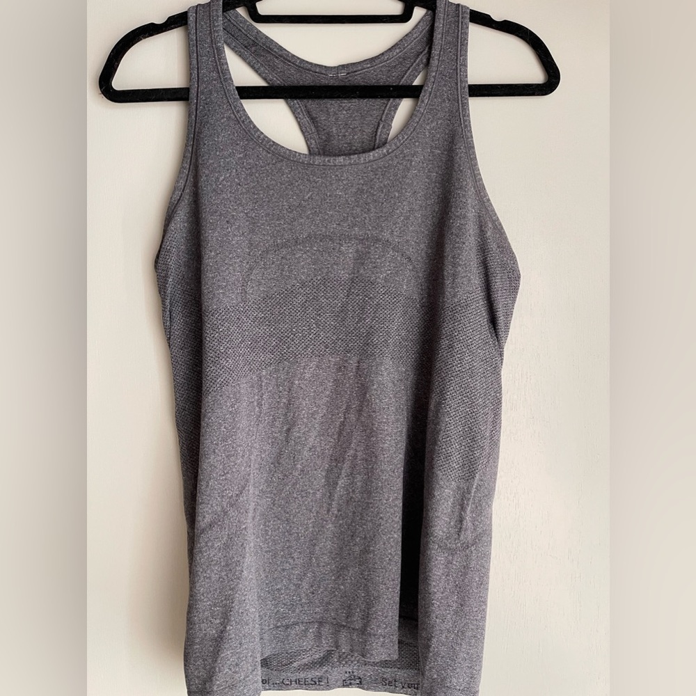 Lululemon tank top